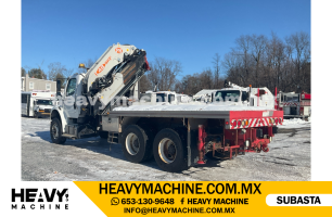 Grúa Articulada 2014 FREIGHTLINER M2106