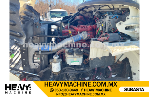 Grúa Articulada 2014 FREIGHTLINER M2106