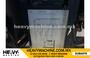 Grúa Articulada 2014 FREIGHTLINER M2106