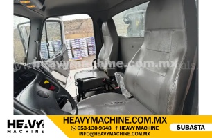 Grúa Articulada 2015 FREIGHTLINER 114SD