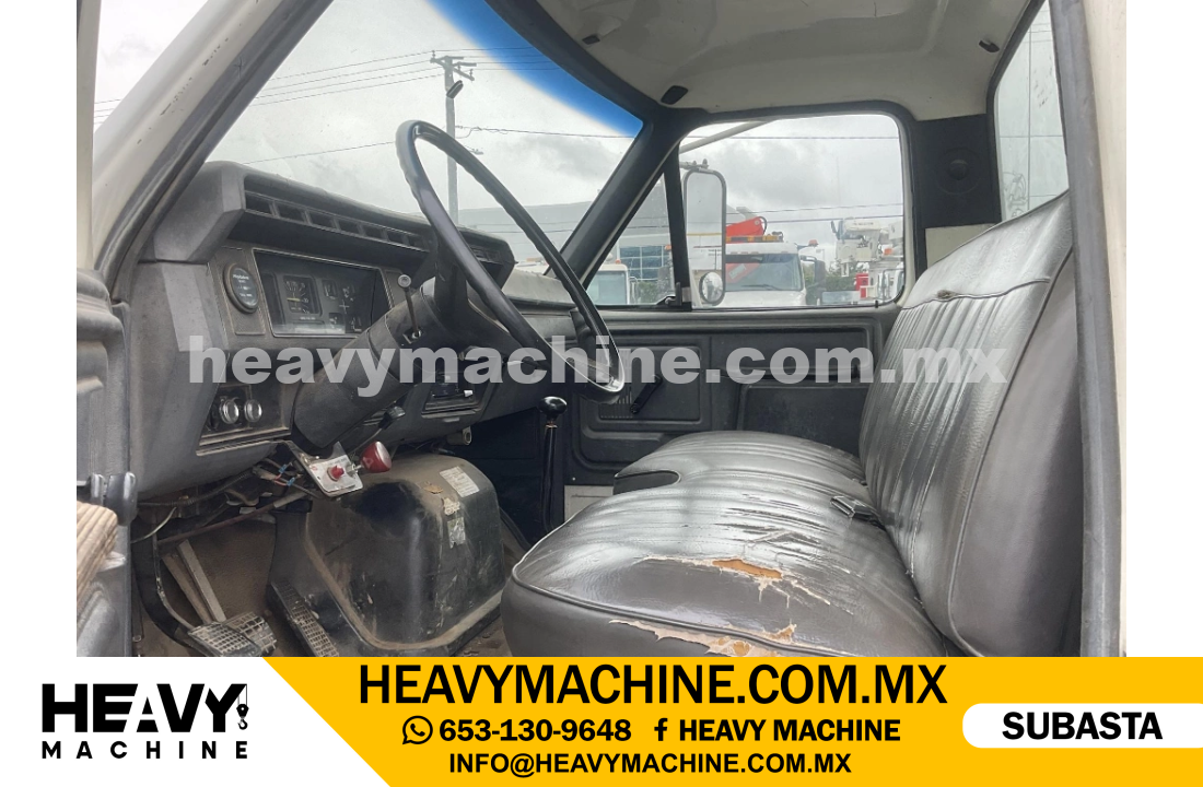 Grúa Titán 1988 FORD F800F