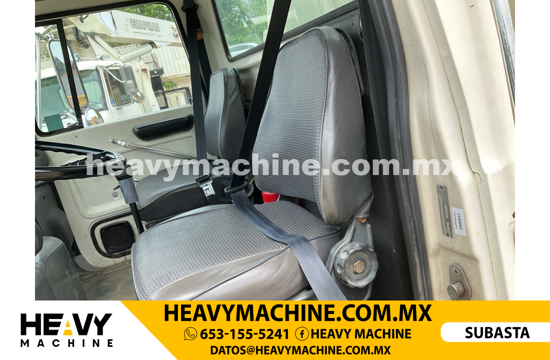 Grúa Titán 1995 Ford L8000