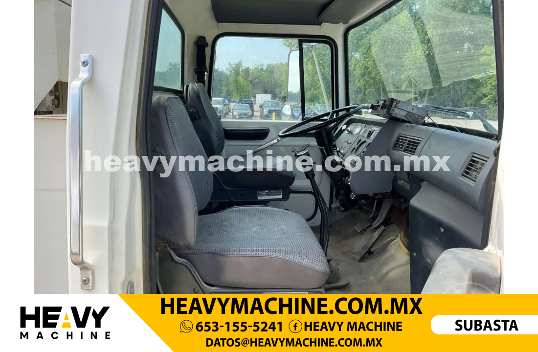 Grúa Titán 1995 Ford LT8000