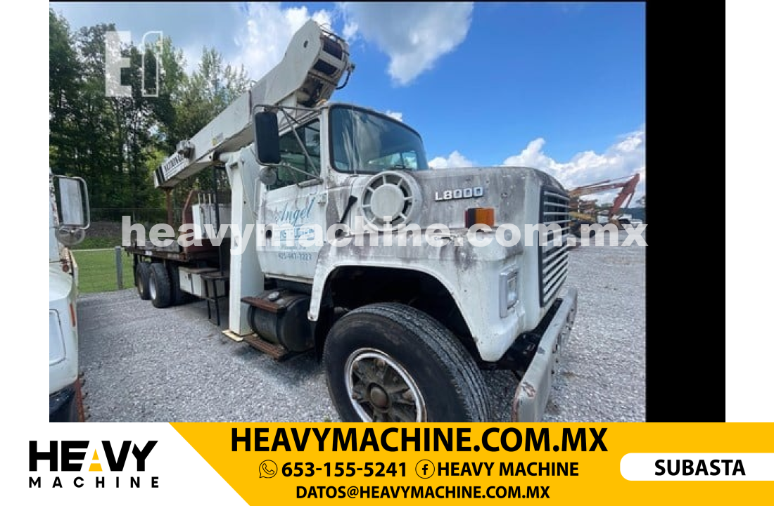 Grúa Titán 1996 Ford LNT8000