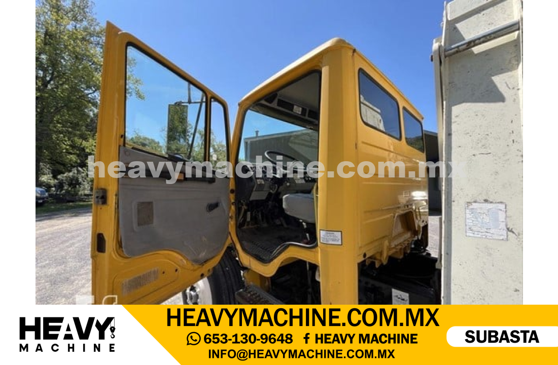 Grúa Titán 1999 FREIGHTLINER FL70