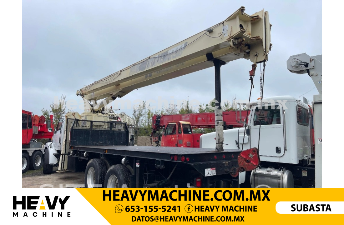 Grúa Titán 1999 STERLING LT7500