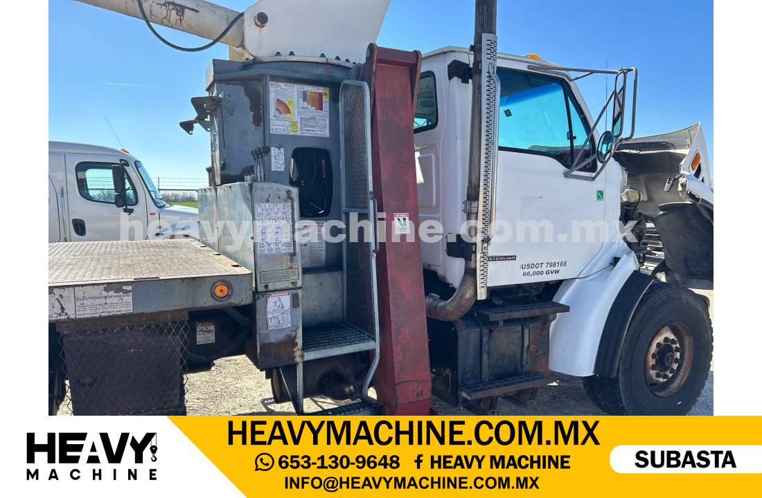 Grúa Titán 1999 STERLING LT7501