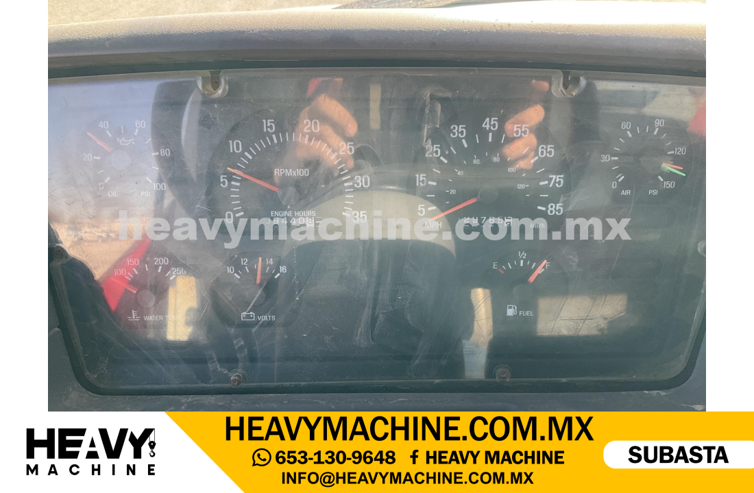 Grúa Titán 1999 STERLING LT8511