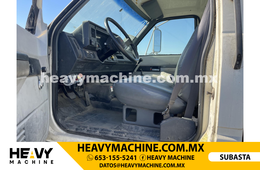 Grúa Titán 2000 GMC C7H042