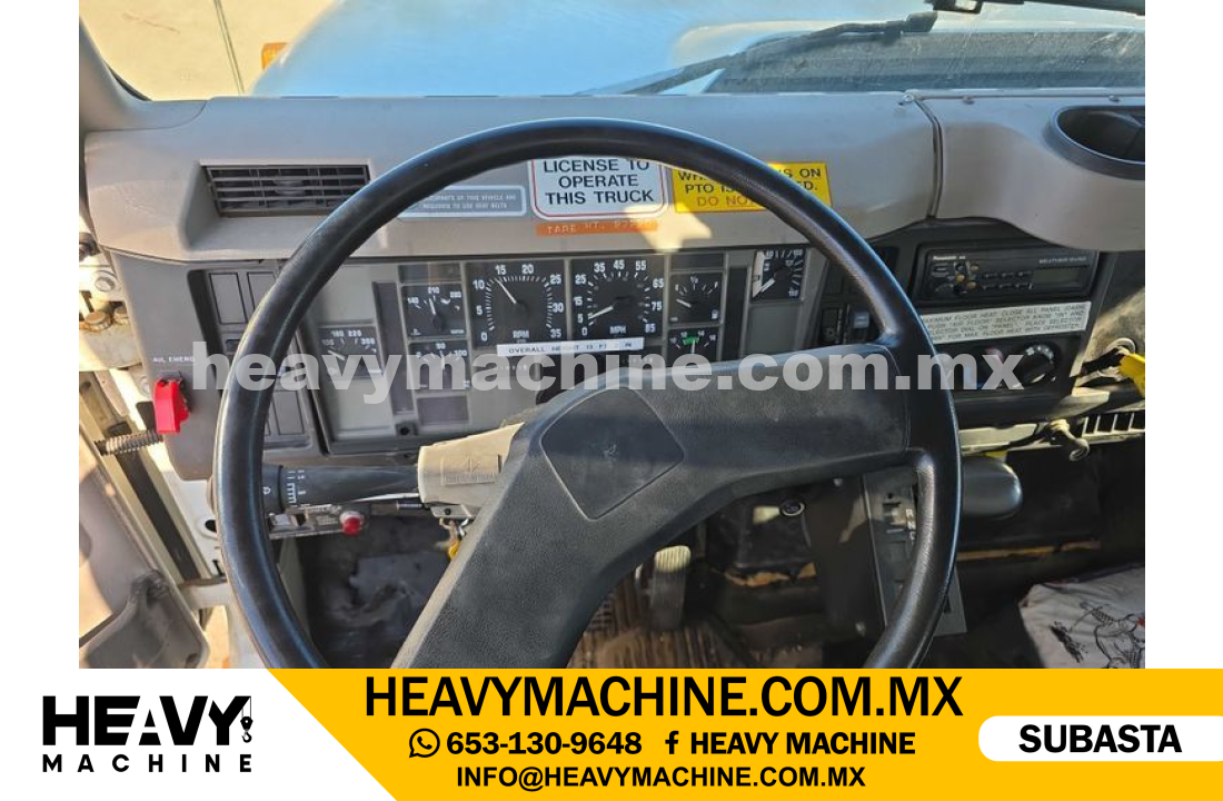 Grúa Titán 2001 INTERNATIONAL 2554