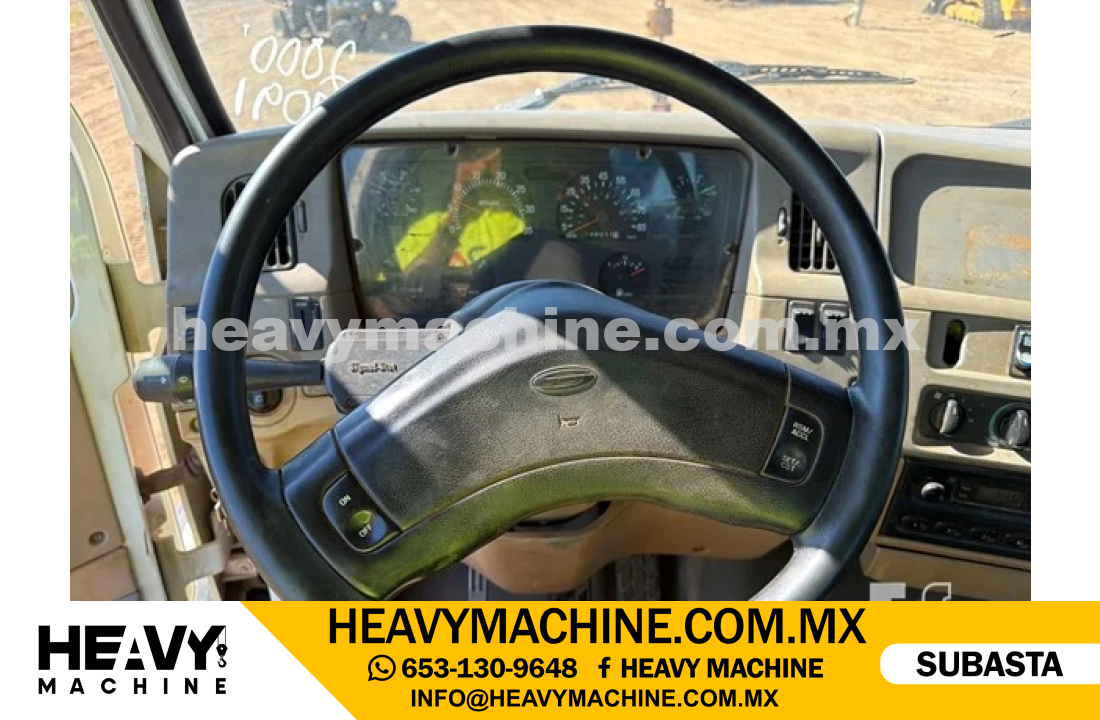 Grúa Titán 2001 STERLING L9500