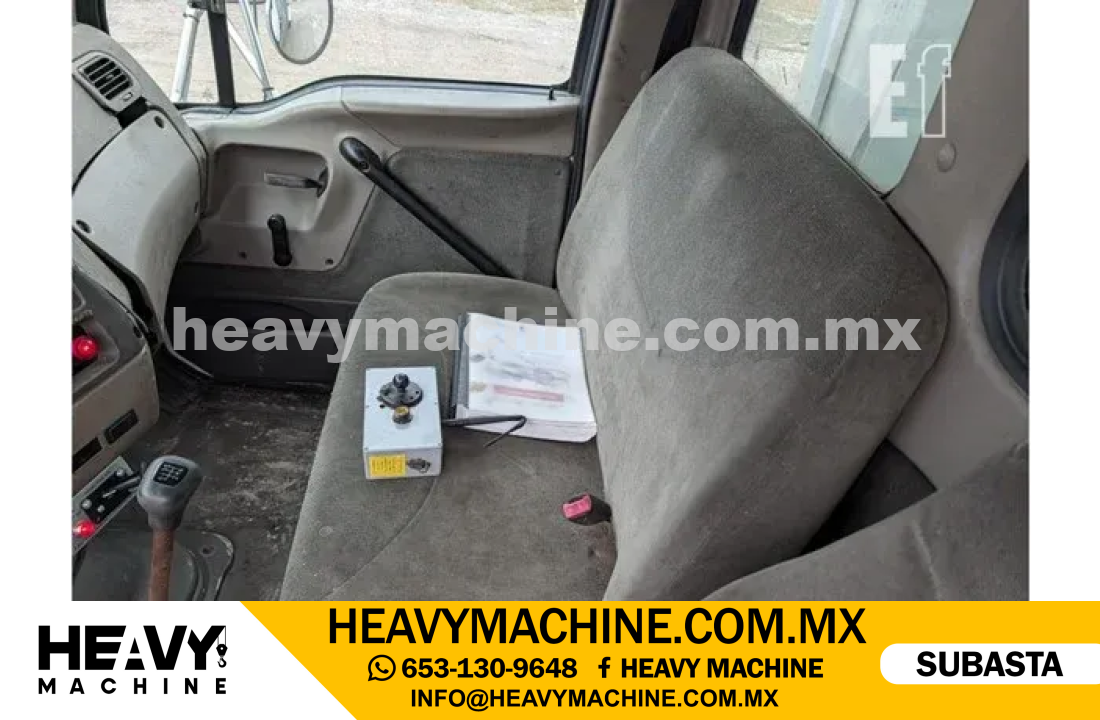 Grúa Titán 2001 STERLING M7500