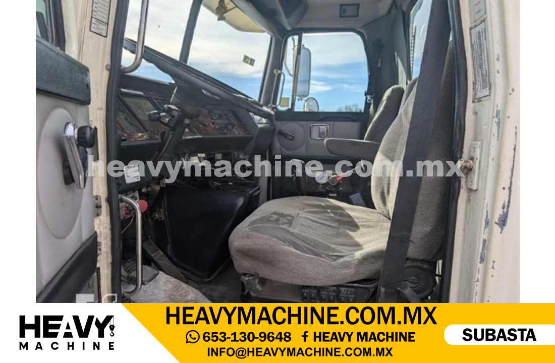 Grúa Titán 2001 VOLVO