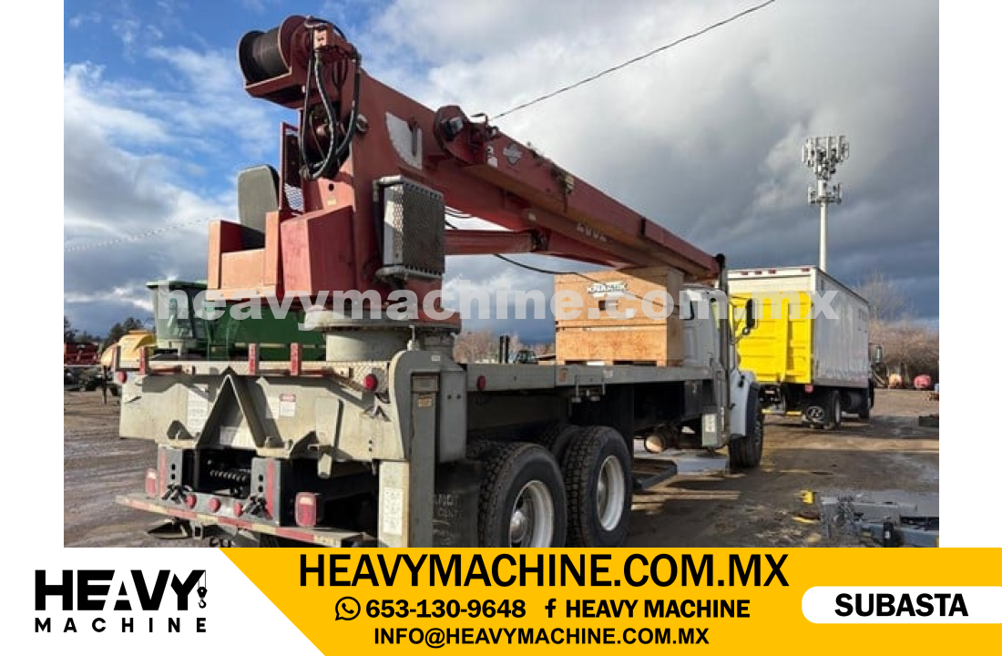 Grúa Titán 2002 STERLING LT7500