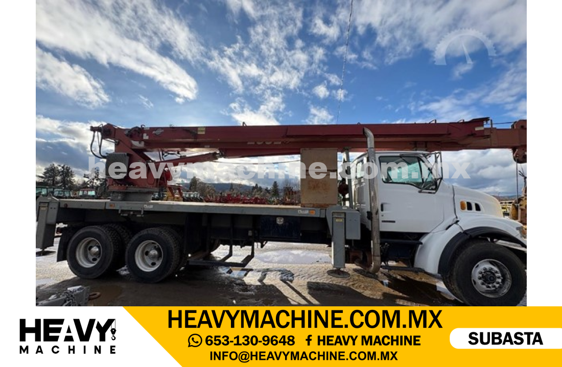 Grúa Titán 2002 STERLING LT7500