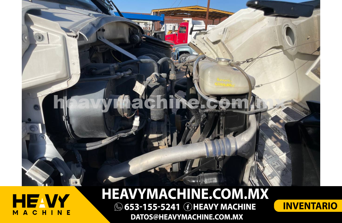 Grúa Titán 2002 Sterling