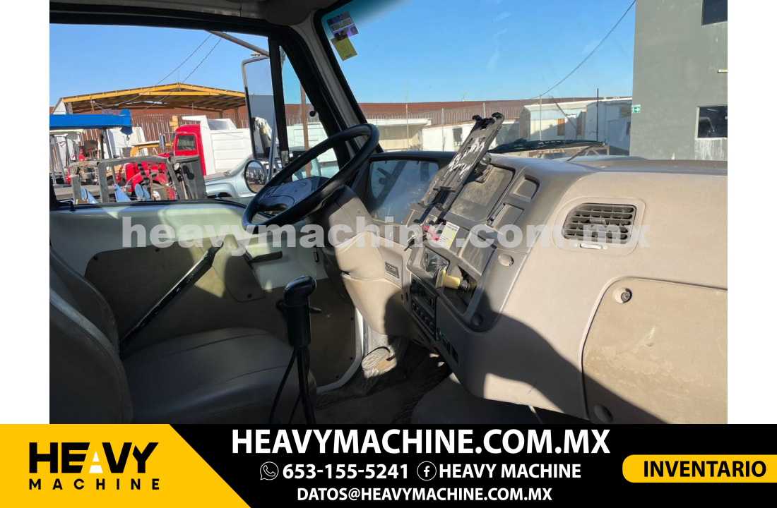 Grúa Titán 2002 Sterling