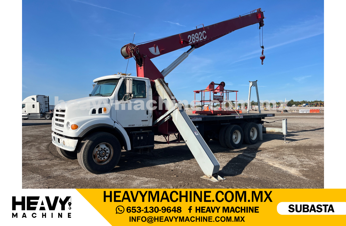 Grúa Titán 2003 STERLING L7500