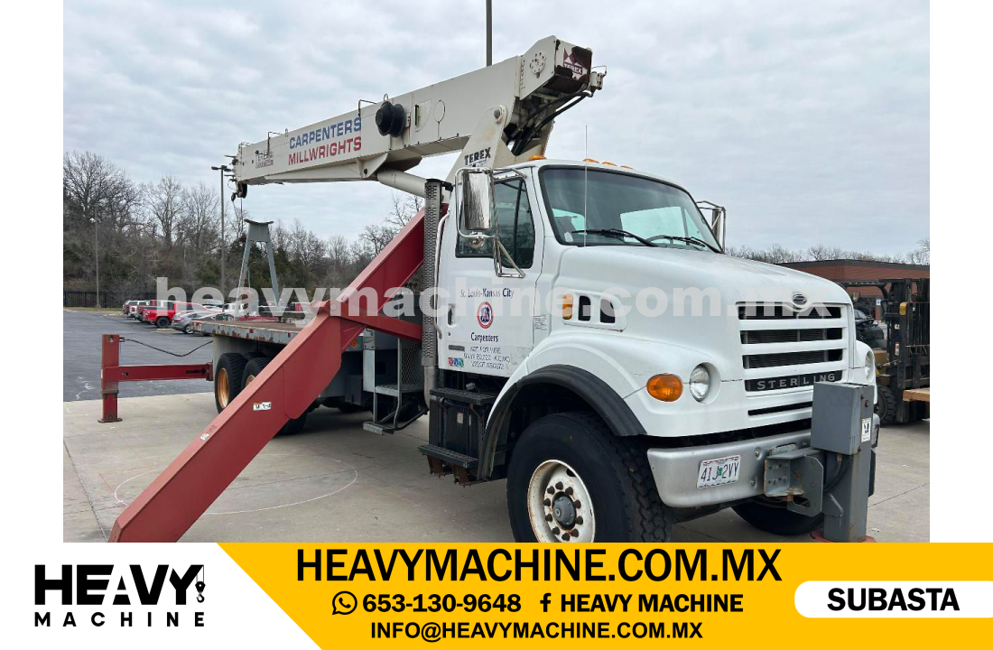 Grúa Titán 2003 STERLING LT7500