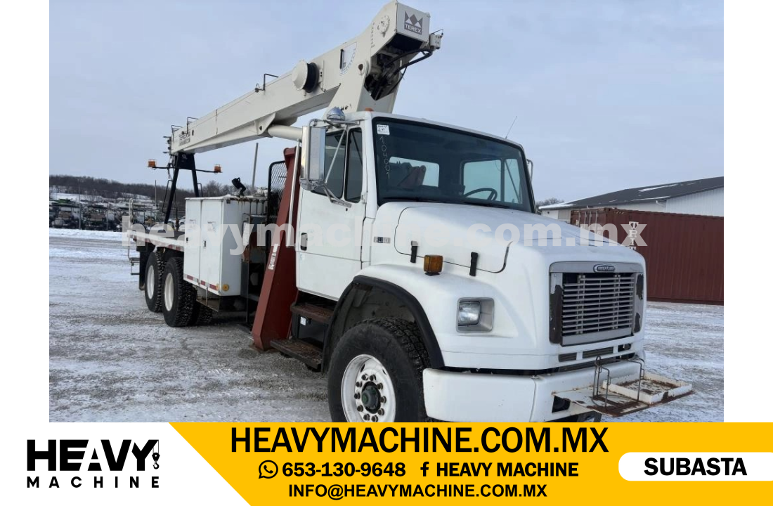 Grúa Titán 2004 FREIGHTLINER