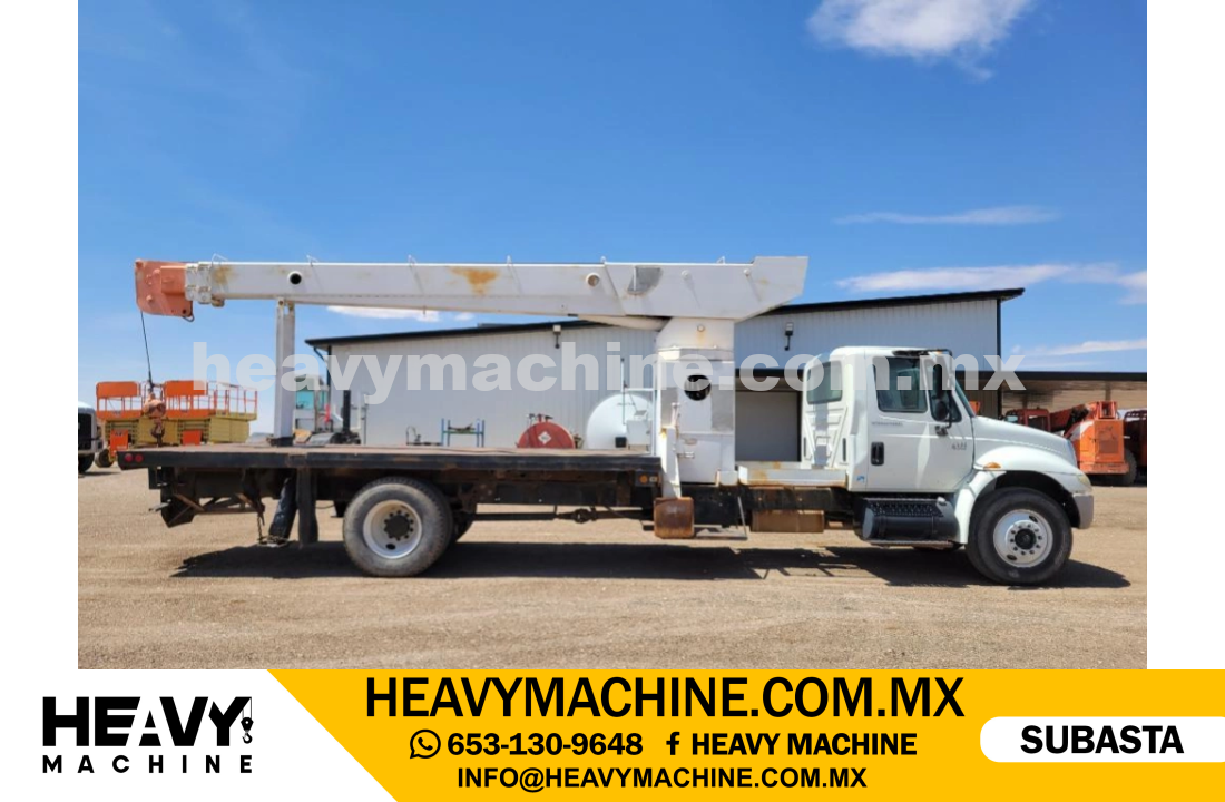 Grúa Titán 2004 INTERNATIONAL 4400