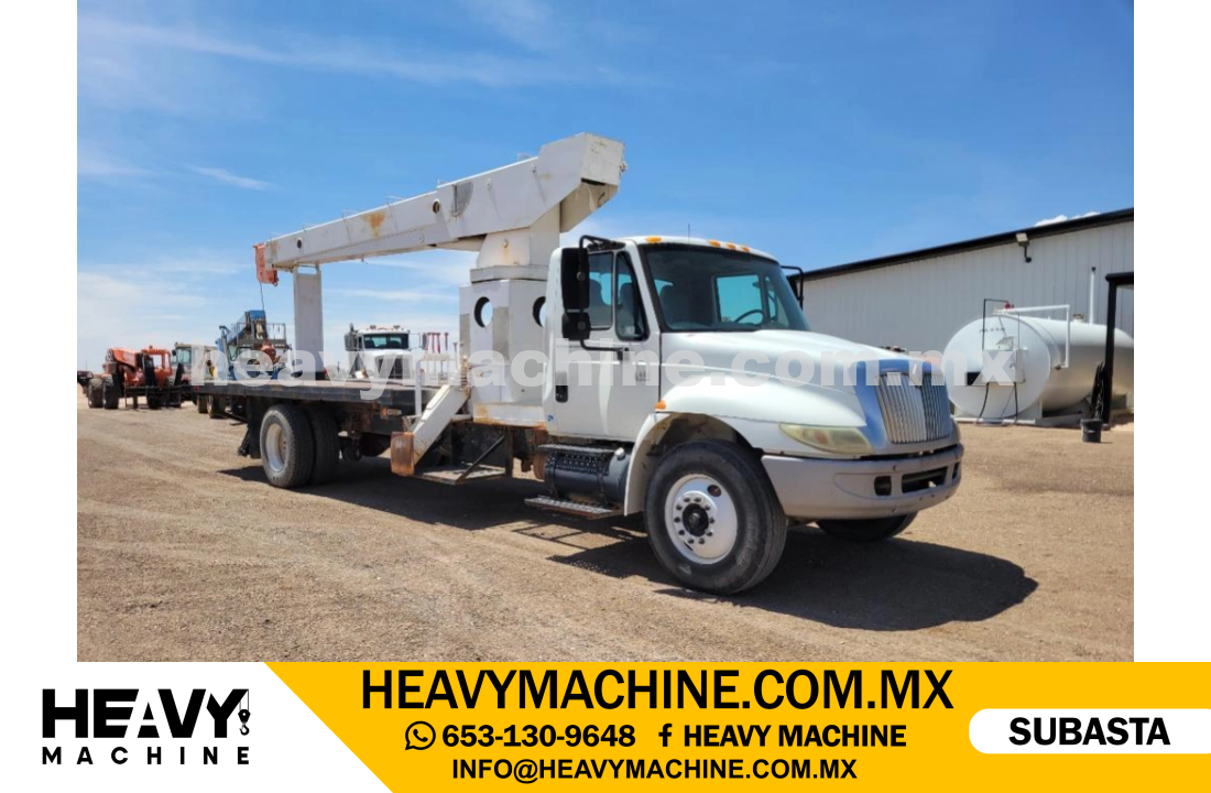 Grúa Titán 2004 INTERNATIONAL 4400