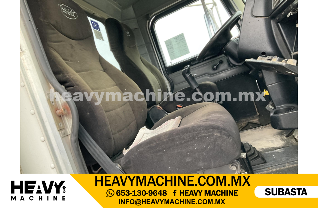 Grúa Titán 2004 PETERBILT 357