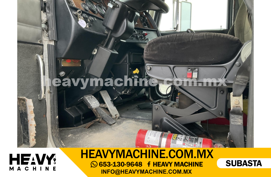 Grúa Titán 2004 PETERBILT 357