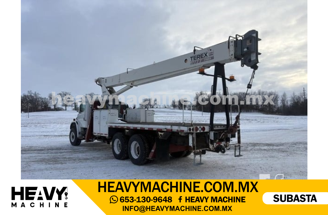 Grúa Titán 2005 FREIGHTLINER FL80