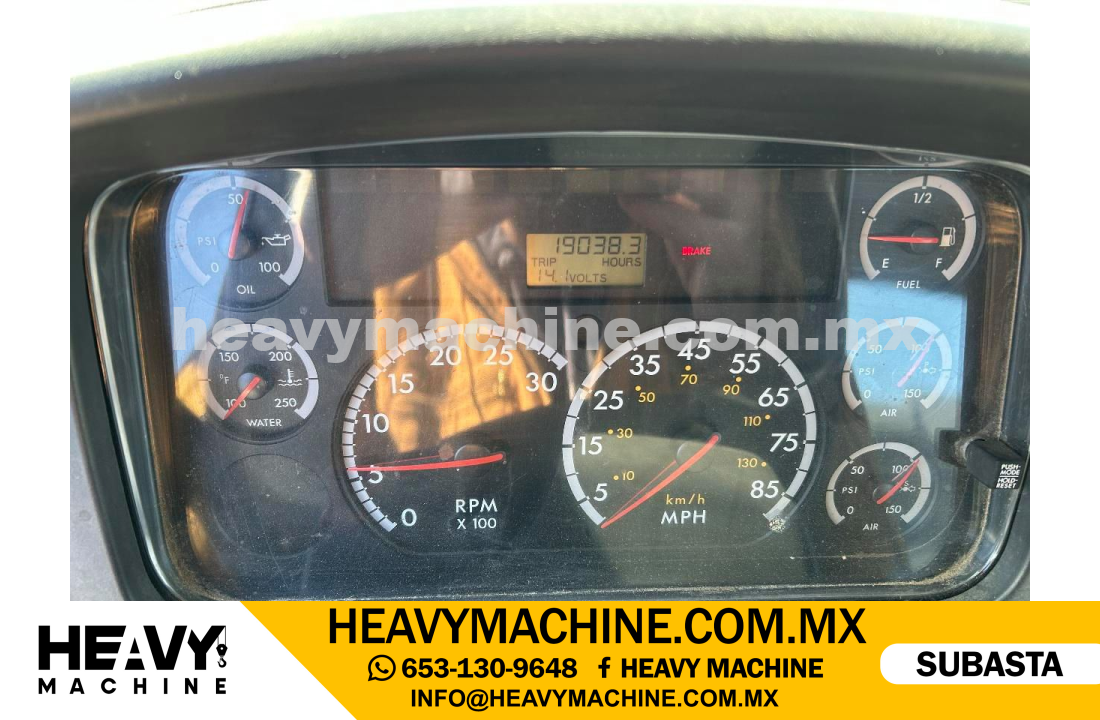 Grúa Titán 2005 FREIGHTLINER M2