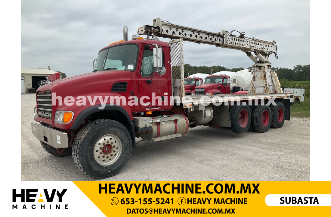 Grúa Titán 2005 MACK CV713