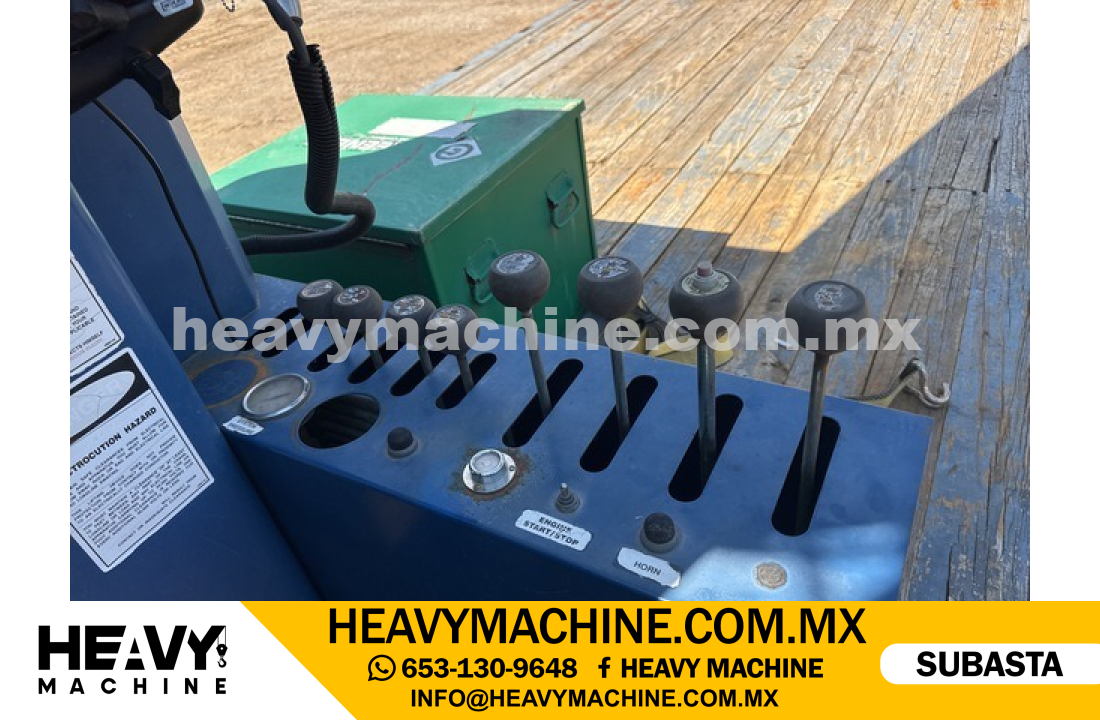 Grúa Titán 2005 STERLING L7500