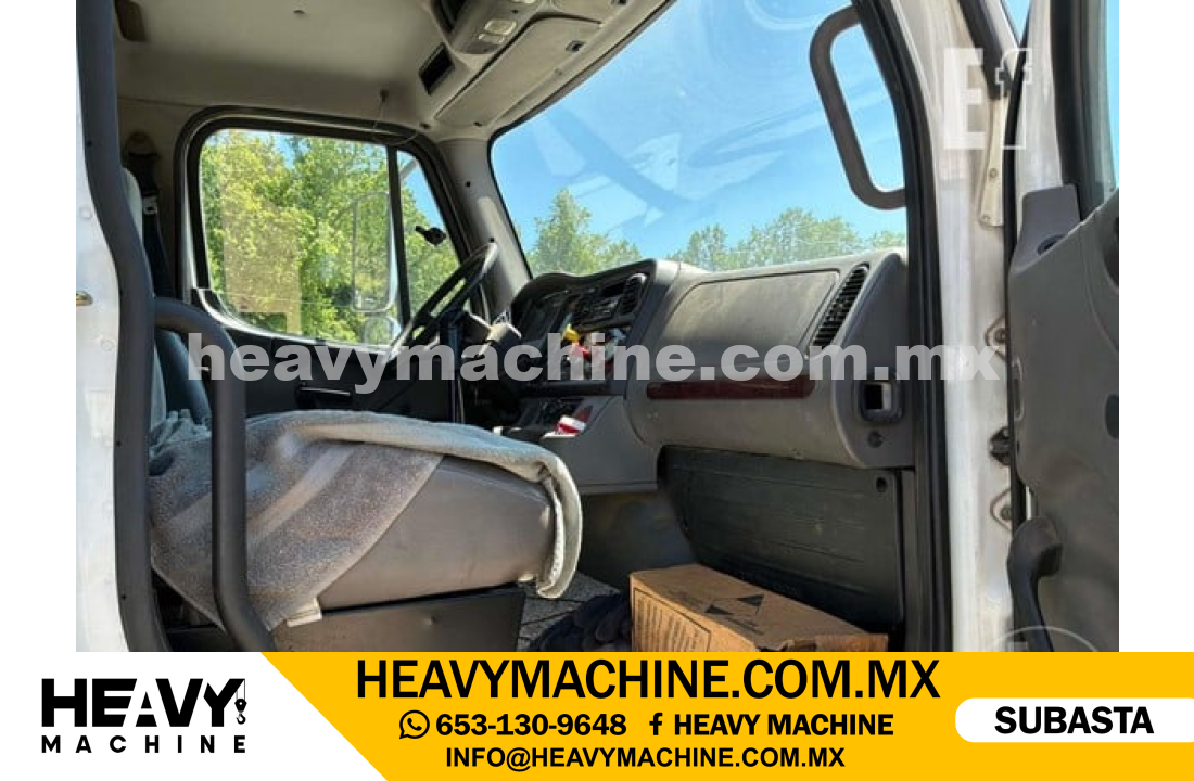 Grúa Titán 2006 FREIGHTLINER M2