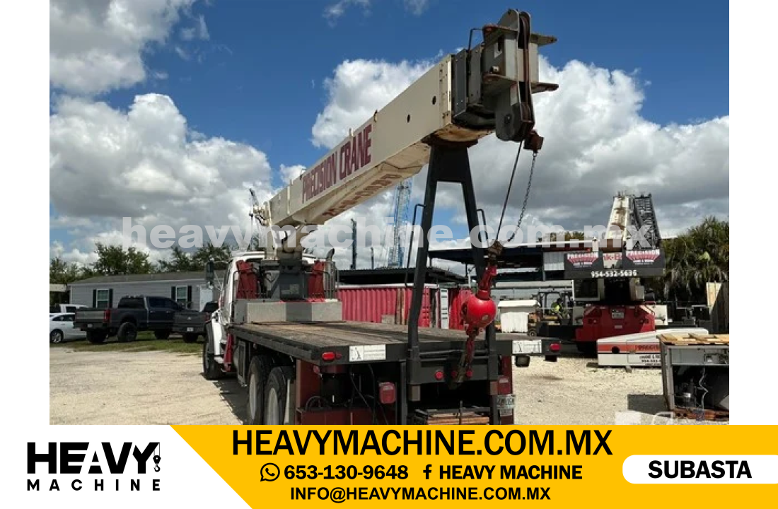 Grúa Titán 2006 STERLING L9500