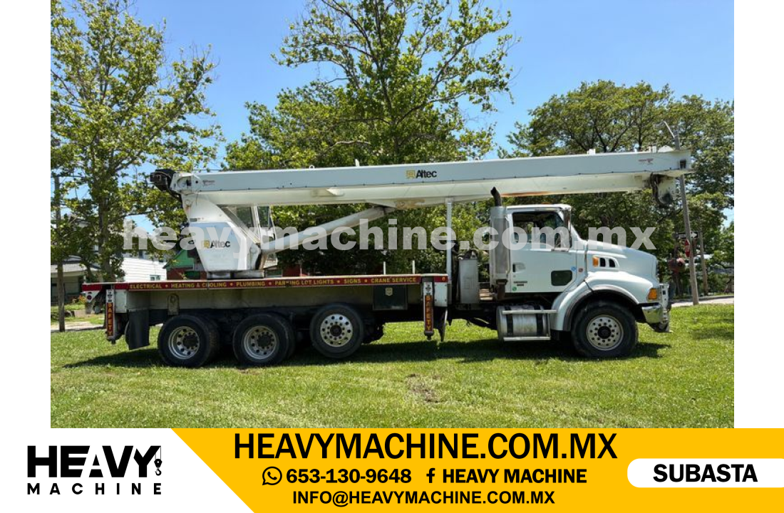 Grúa Titán 2006 STERLING L9500