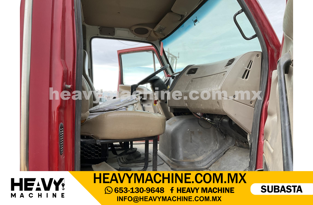 Grúa Titán 2007 STERLING L7500