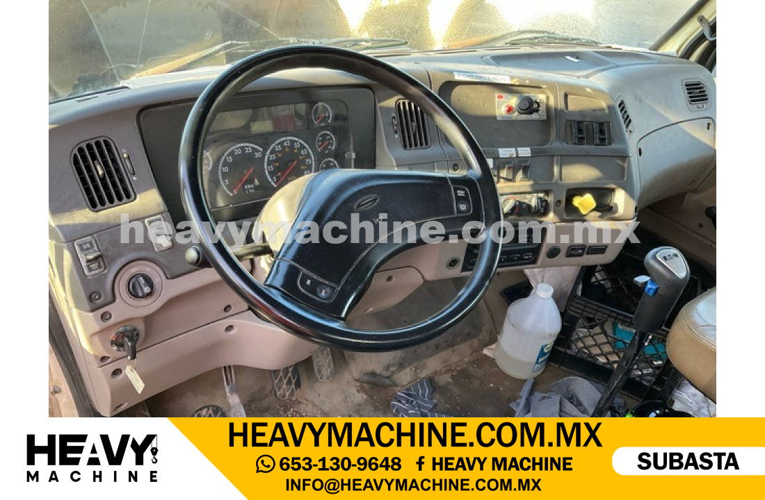 Grúa Titán 2007 STERLING LT8500