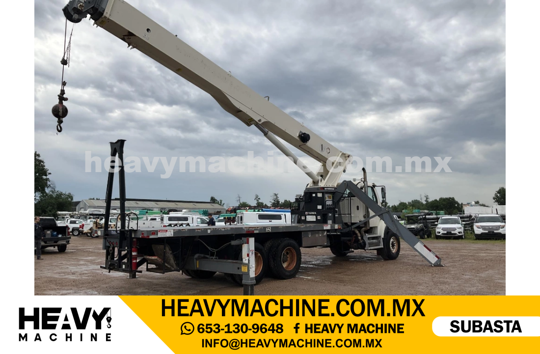Grúa Titán 2008 FREIGHTLINER M2106