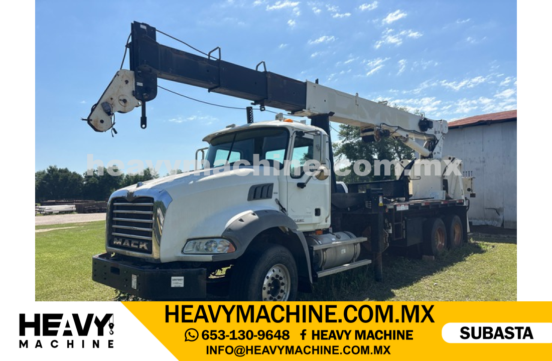 Grúa Titán 2008 MACK GU813