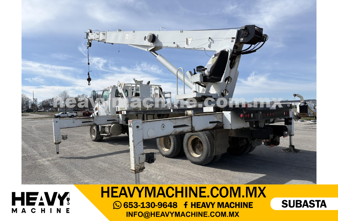 Grúa Titán 2008 STERLING LT9500