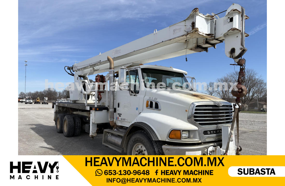 Grúa Titán 2008 STERLING LT9500