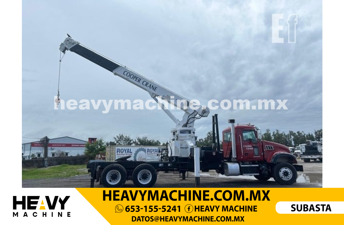 Grúa Titán 2011 MACK GRANITE GU713 en venta