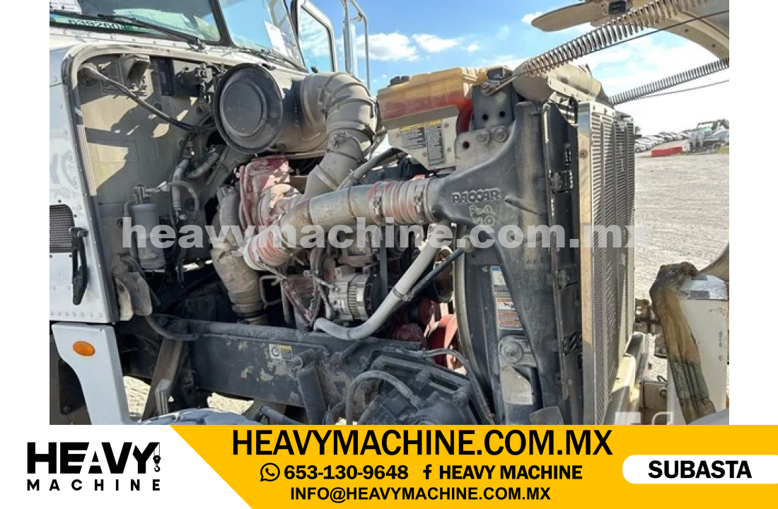 Grúa Titán 2011 PETERBILT 365