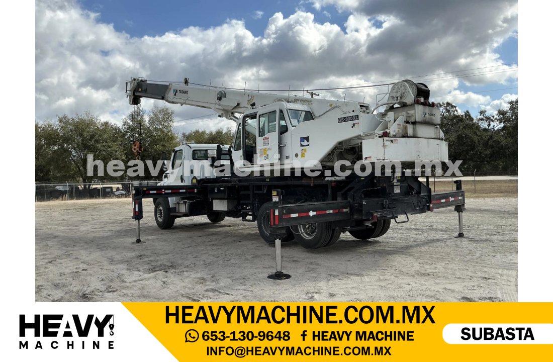 Grúa Titán 2012 FREIGHTLINER M2106