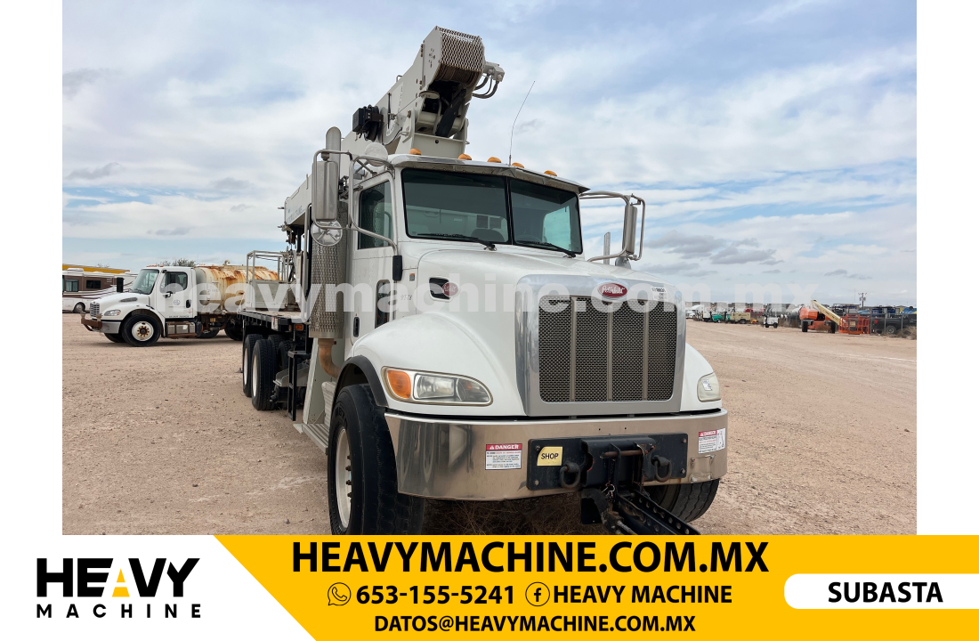 Grúa Titán 2012 PETERBILT 348