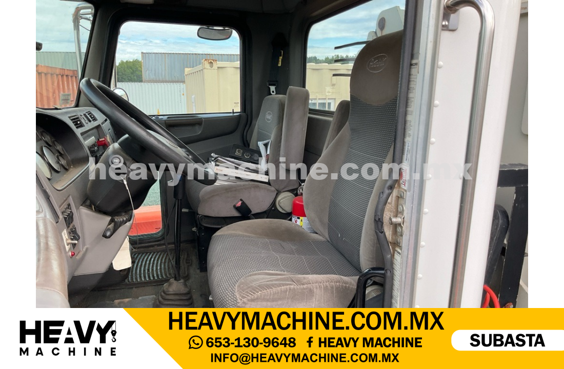 Grúa Titán 2012 PETERBILT 348 8x4