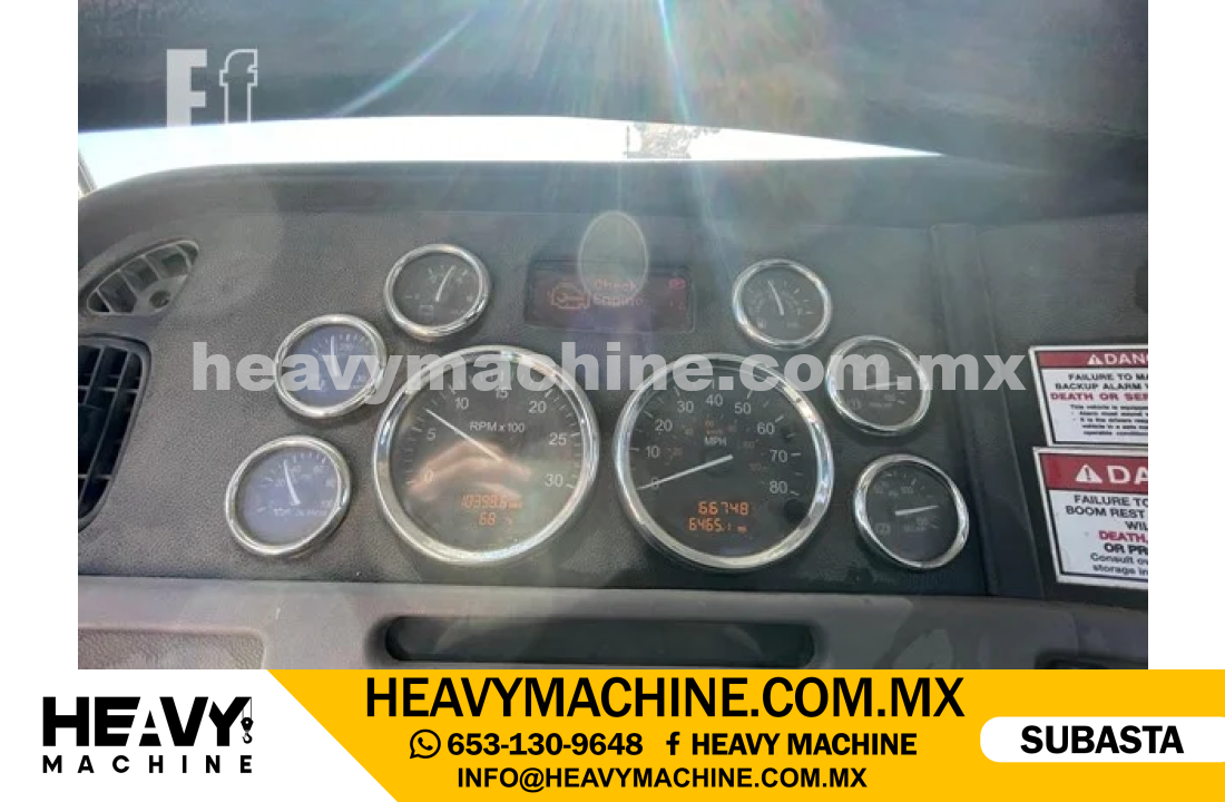 Grúa Titán 2012 PETERBILT 367