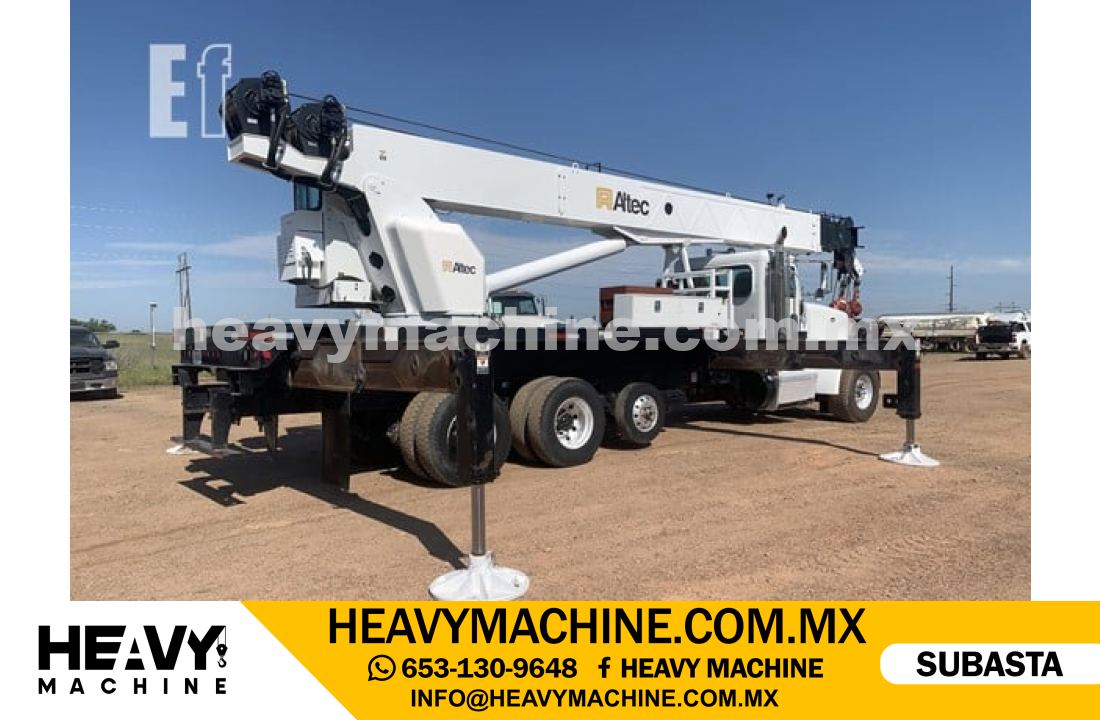 Grúa Titán 2012 PETERBILT 367