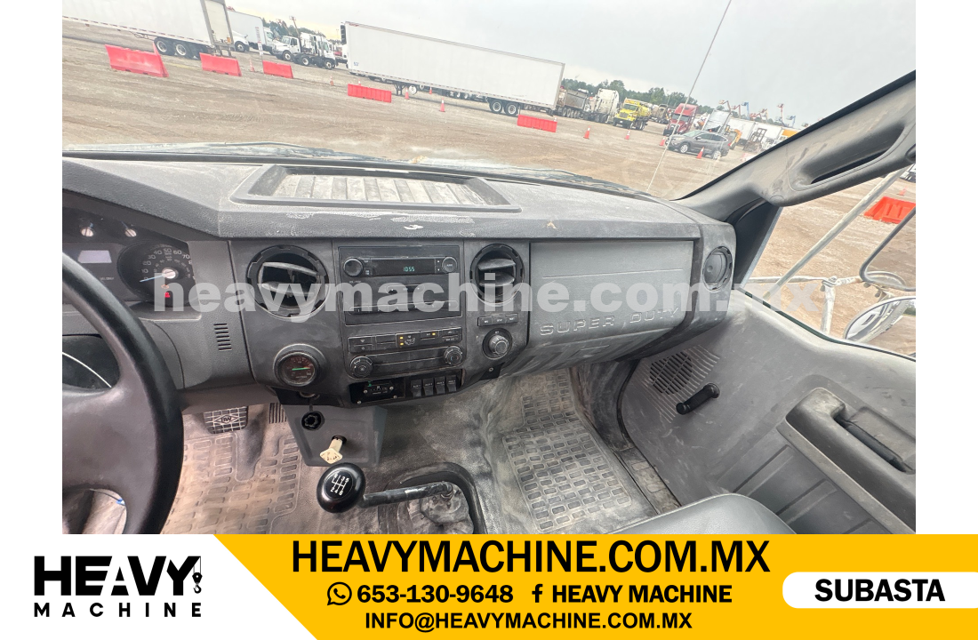 Grúa Titán 2013 FORD F750