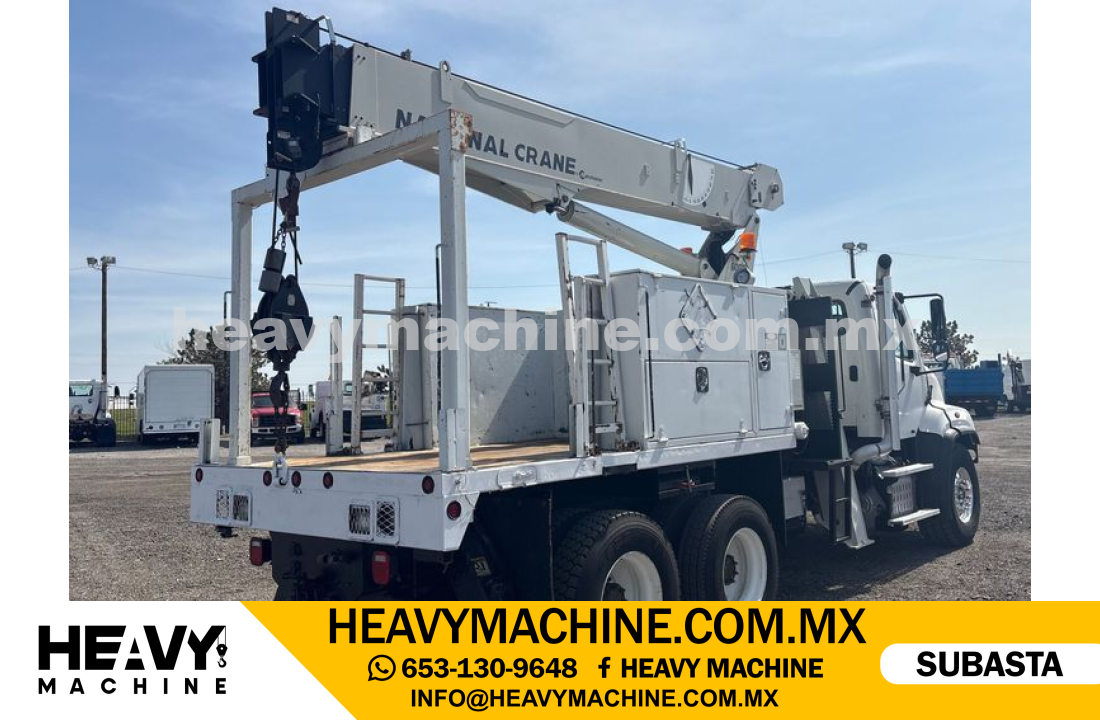 Grúa Titán 2013 FREIGHTLINER 114SD